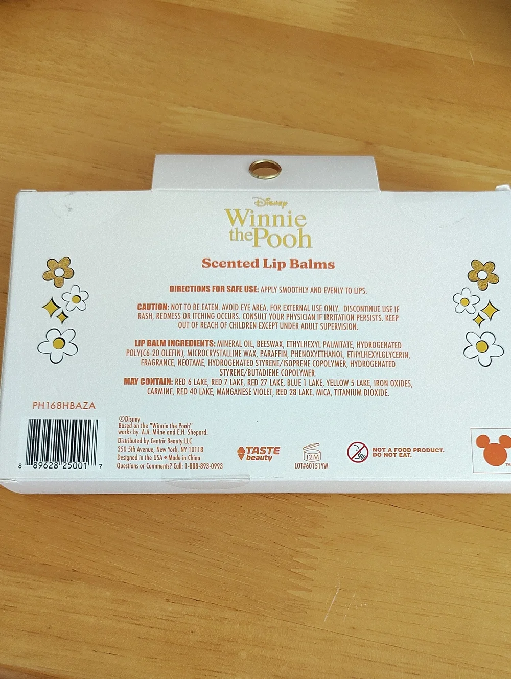 NEW Winnie the Pooh Lip Balm Set (6)